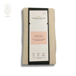 300 Thread Count Ultra Soft Fitted Sheet - Threshold™